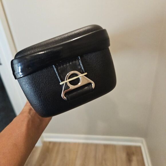 Quiver Card Carrying Case - Picture 3 of 7